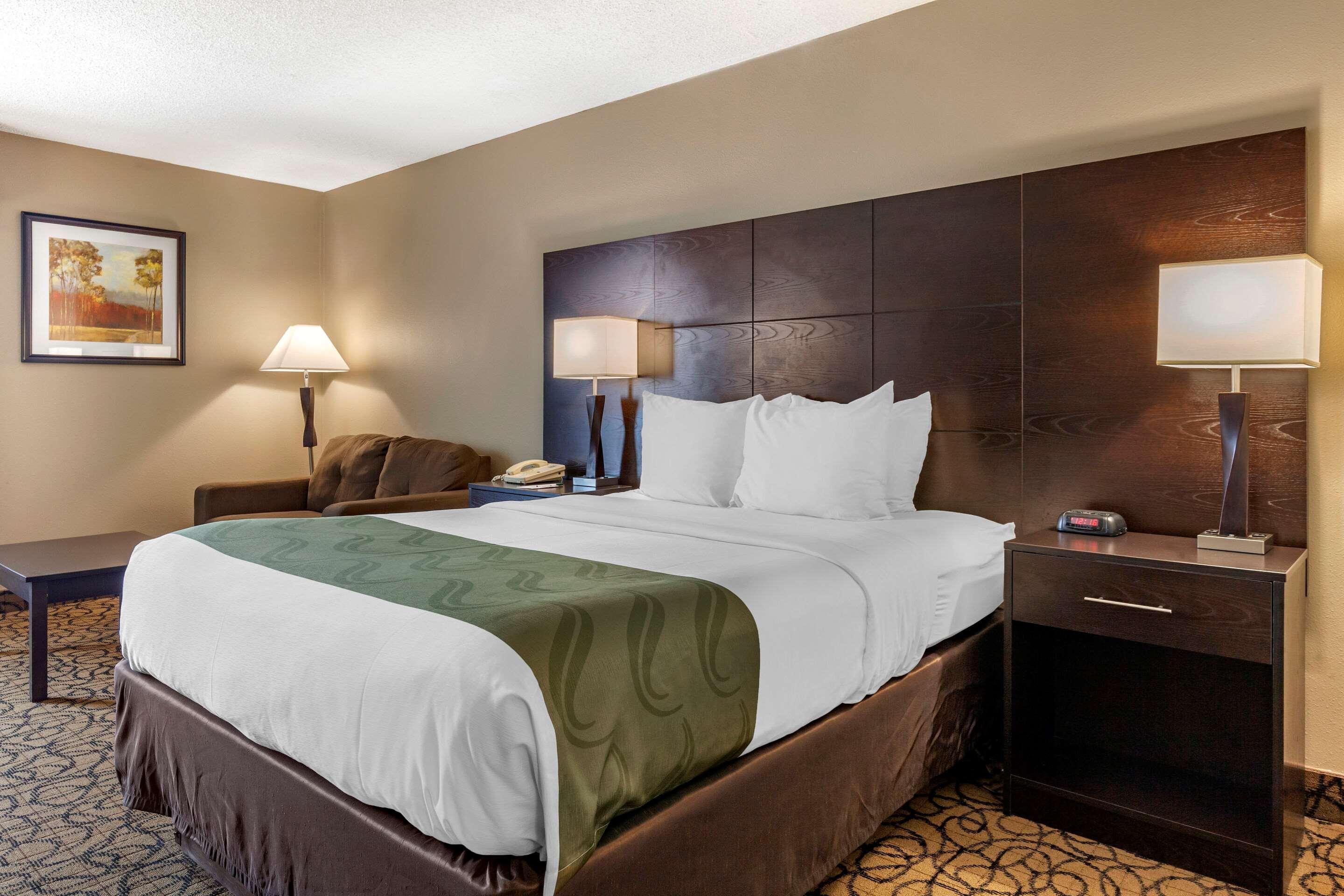 Quality Inn & Suites Escanaba North Kültér fotó